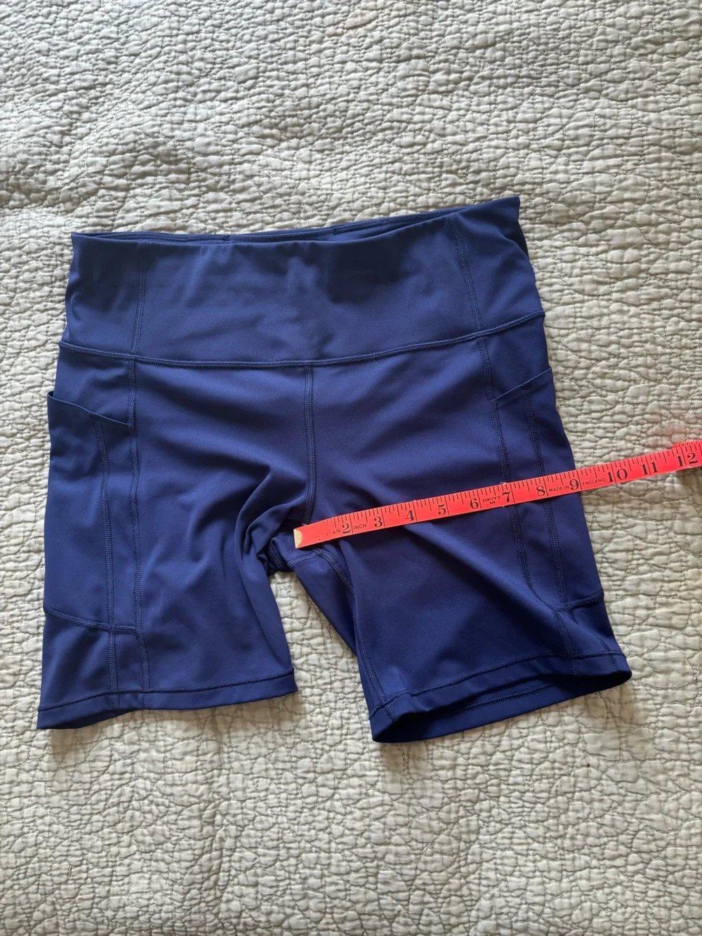 Athleta Navy Ultimate Stash II 7” Short L - Picture 10 of 11